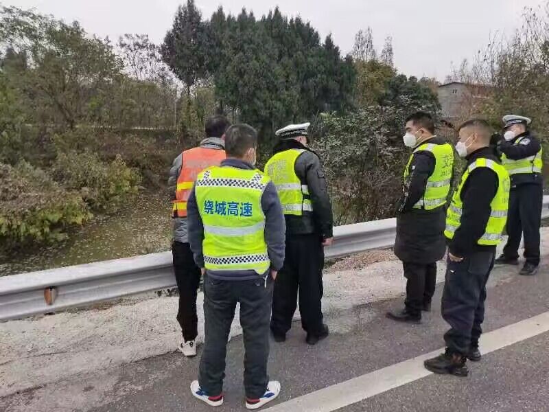 1671766575331018965.jpg 2.jpg